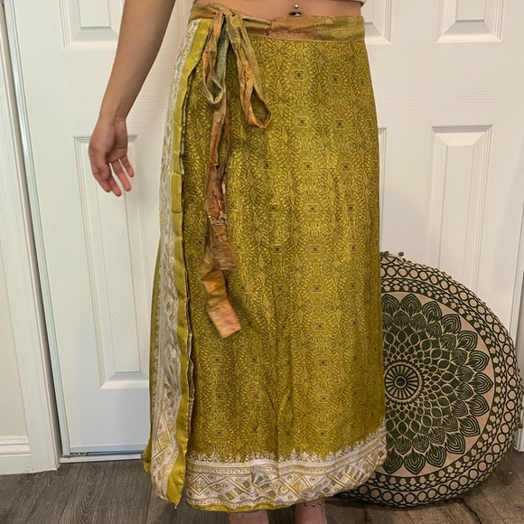 Hand made reversible skirt, adjustable. One size - Picture 5 of 5